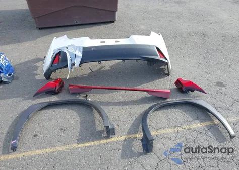 2021 Lexus Ux 250H z USA, uszkodzony, nr VIN JTHP9JBH3M2052857